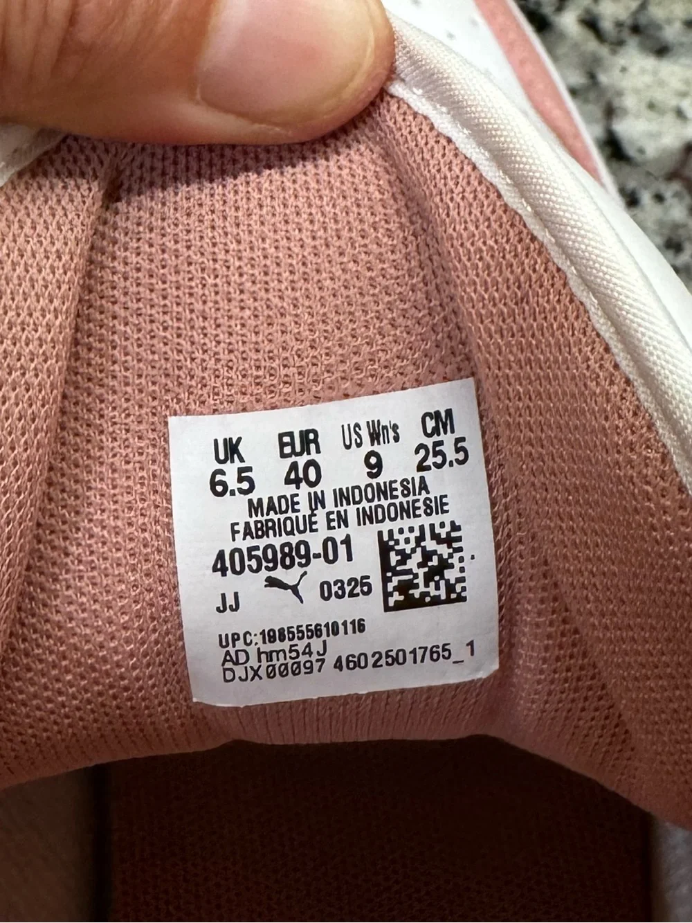 PUMA women’s size 9 Pink and White High-Top Sneakers with bling